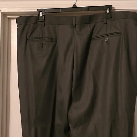 Savane Men's Dark Gray Dress Pants - Picture 5 of 8